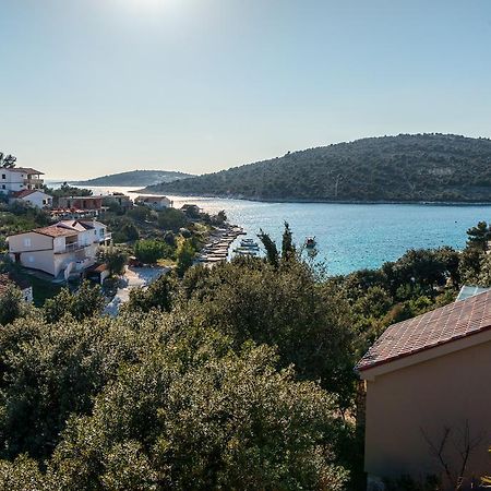 Holiday Home Mirna Vala Sevid Luaran gambar