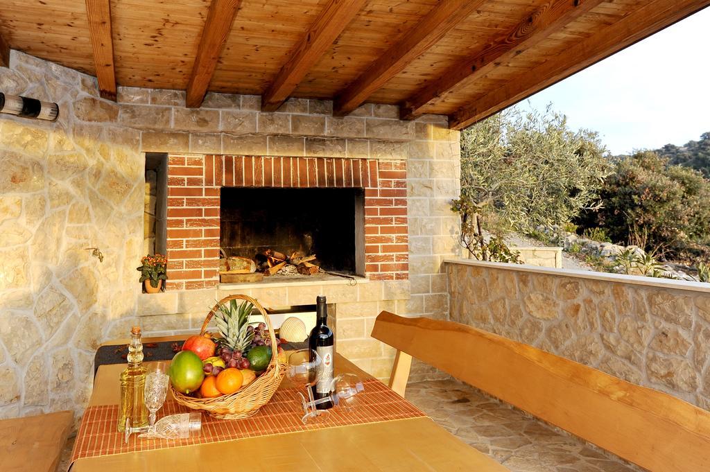 Holiday Home Mirna Vala Sevid Luaran gambar
