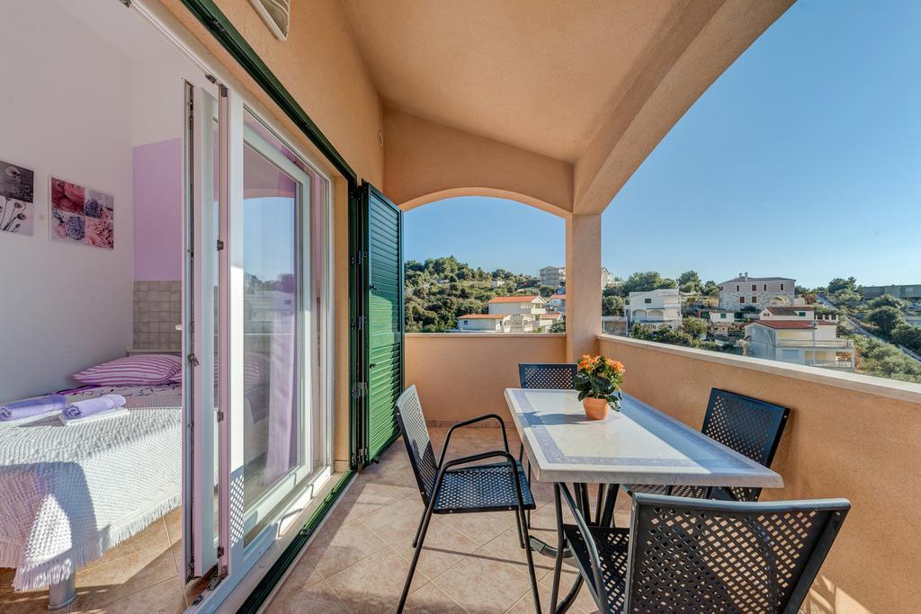 Holiday Home Mirna Vala Sevid Luaran gambar