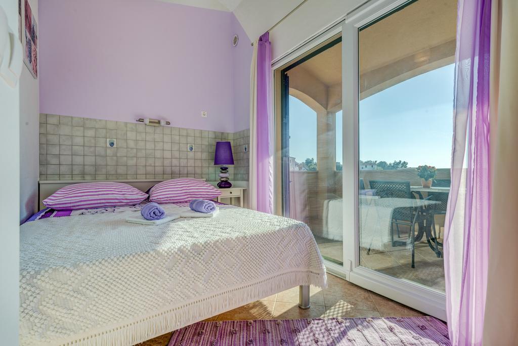 Holiday Home Mirna Vala Sevid Luaran gambar