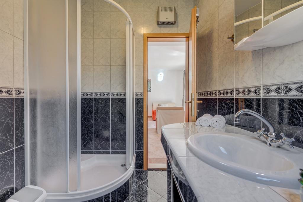 Holiday Home Mirna Vala Sevid Luaran gambar