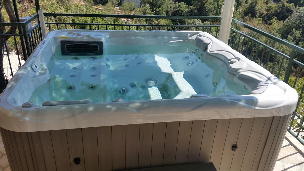 Holiday Home Mirna Vala Sevid Luaran gambar