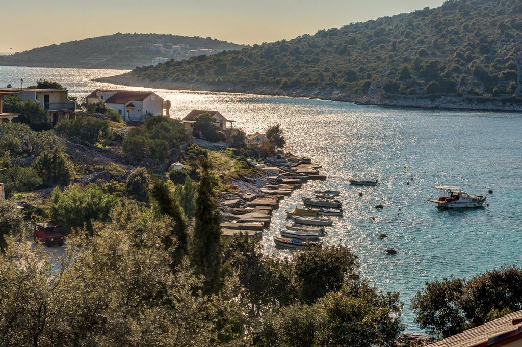 Holiday Home Mirna Vala Sevid Luaran gambar