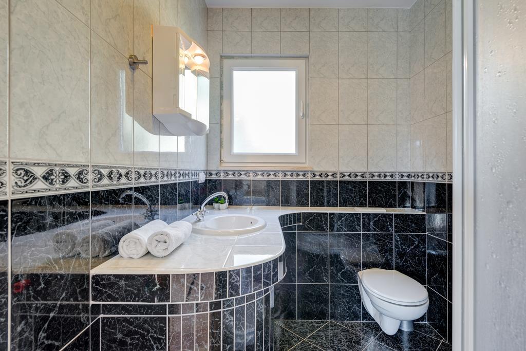 Holiday Home Mirna Vala Sevid Luaran gambar