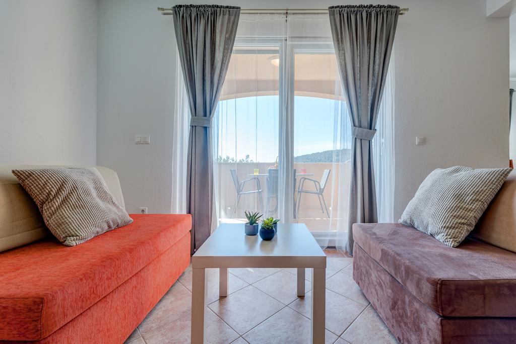 Holiday Home Mirna Vala Sevid Luaran gambar