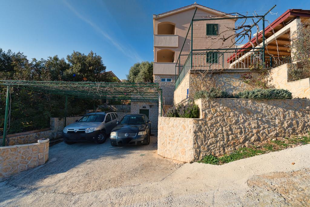 Holiday Home Mirna Vala Sevid Luaran gambar