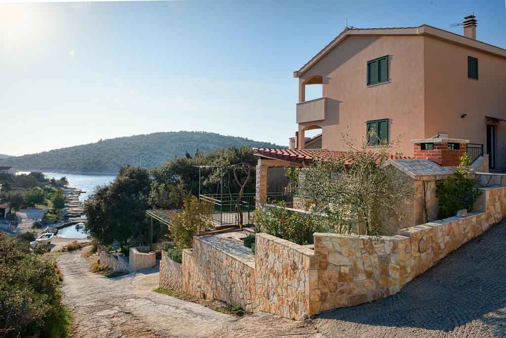 Holiday Home Mirna Vala Sevid Luaran gambar